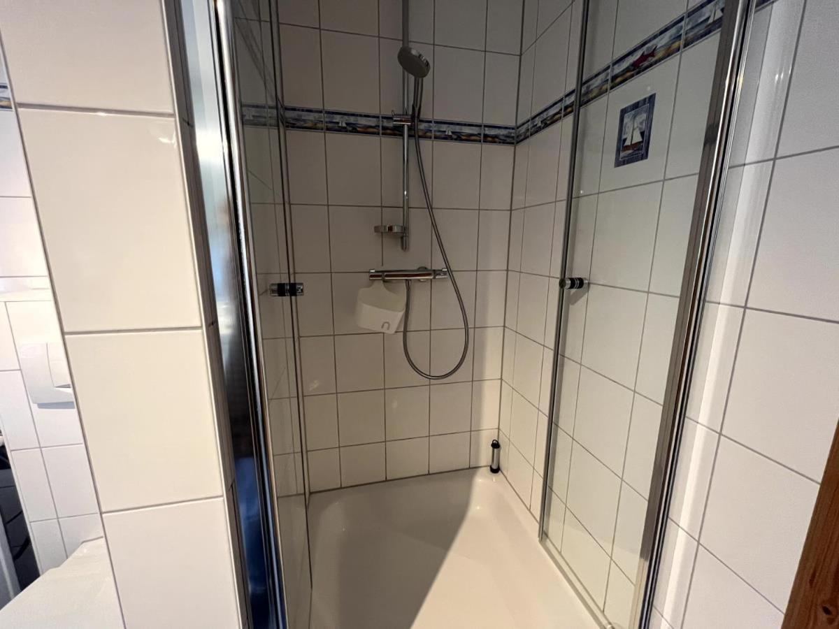 Ferienwohnung Lasse In Wieck Ngoại thất bức ảnh