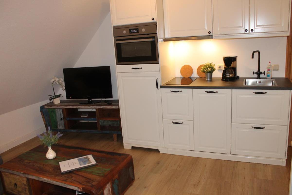 Ferienwohnung Lasse In Wieck Ngoại thất bức ảnh