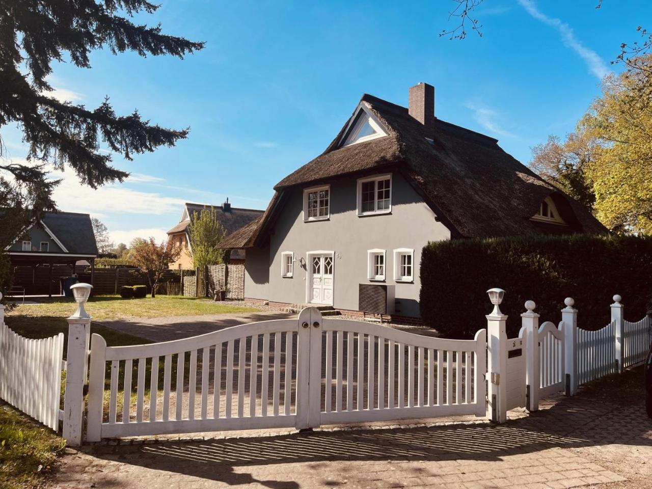 Ferienwohnung Lasse In Wieck Ngoại thất bức ảnh